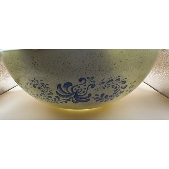 Vintage Pyrex Homestead Cinderella Mixing Bowls 441, 444 Tan Blue 2 Bowls- CLEAN - Picture 4 of 10